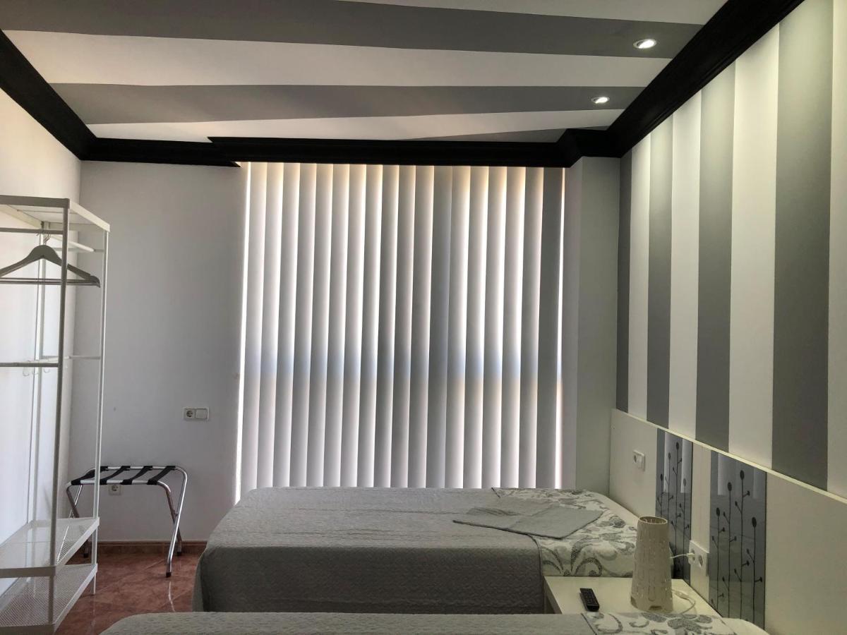 Apartamentos Los Angeles Alcañiz Exterior foto